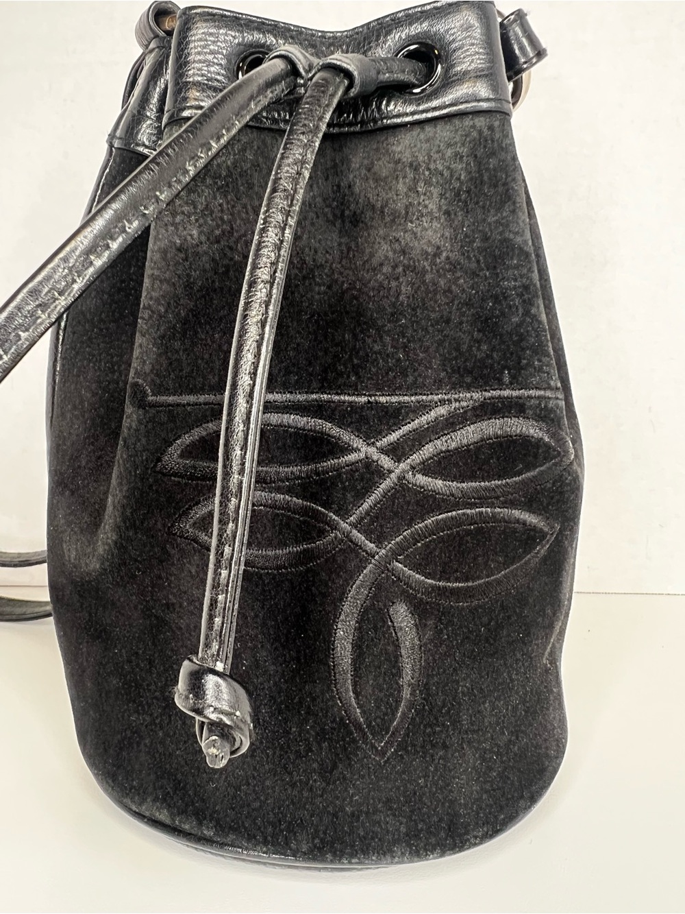 Vintage Woodward Black Genuine Leather Bucket Bag Crossbody Purse